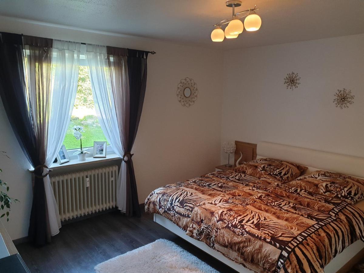 Ana'S Ferienwohnung ฟูร์ท อิม วัลด์ ภายนอก รูปภาพ