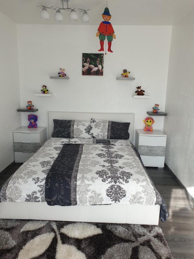 Ana'S Ferienwohnung ฟูร์ท อิม วัลด์ ภายนอก รูปภาพ